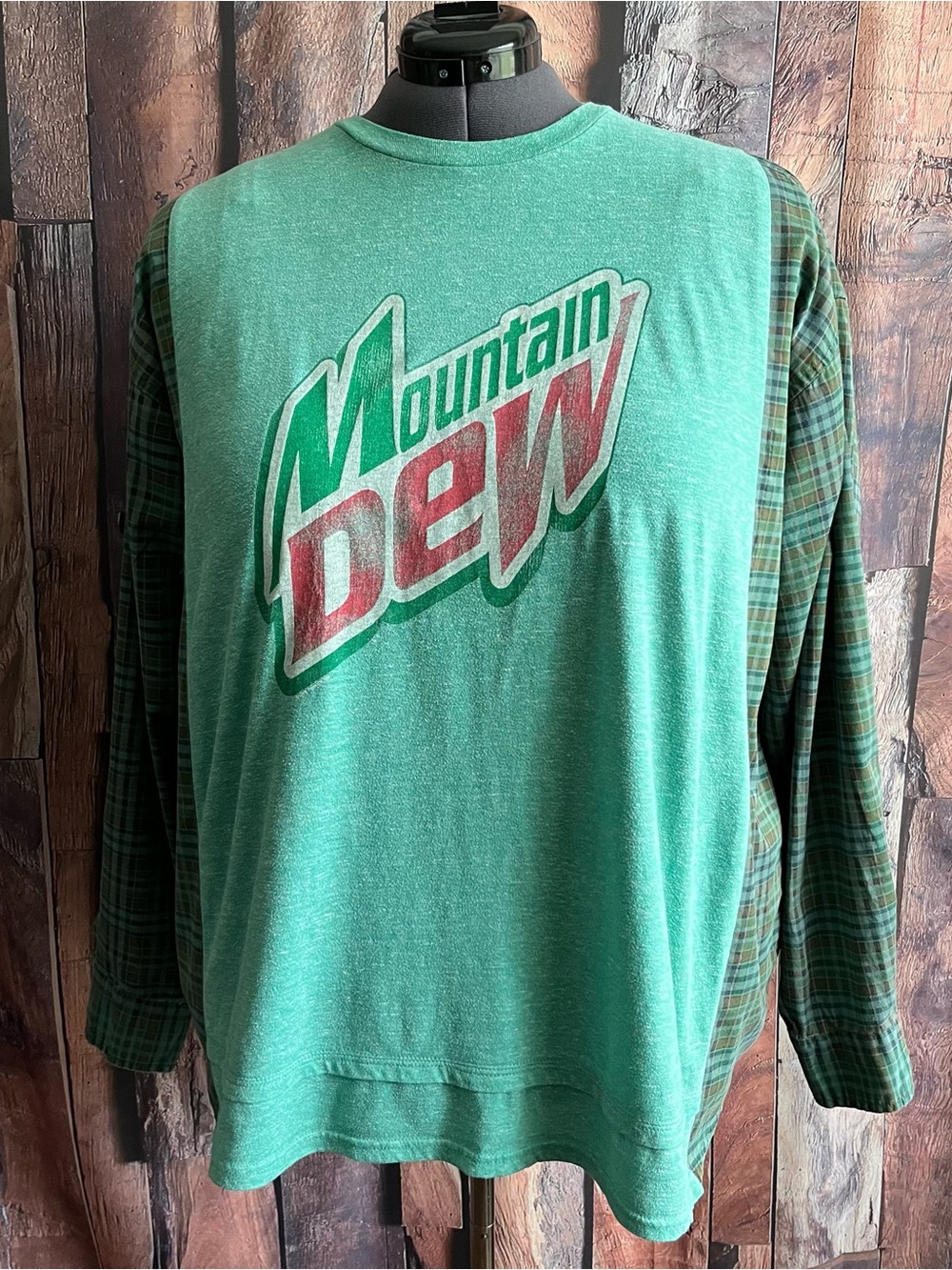 Mountain Dew Graphic Tee - Mint Green Logo
